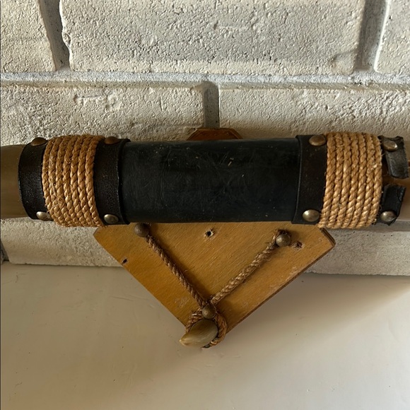 Decorative Wall-Mounted Bull Horns - Picture 4 of 9